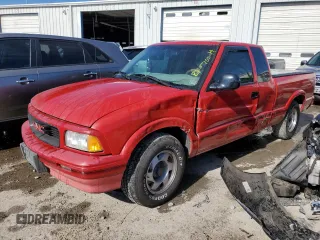 1997 GMC Sonoma SLS with VIN 1GTCS19XXVK506122, listed as a Copart auction lot 82875544 with 148,914 mi miles and Salvage Title. Bid and sale history available at carsss.com. Image 1.