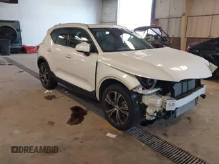 2020 Volvo XC40 Inscription с VIN YV4AC2HL9L2287186, выставлен на аукционе IAAI как лот 41737185 с пробегом 21 083 миль миль и . История ставок и продаж доступна на DreamBid. Изображение 1.