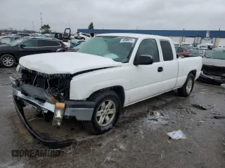 2007 Chevrolet Silverado 1500 LS with VIN 1GCEC19X07Z161070, listed as a Copart auction lot 44288975 with 130,969 mi miles and Salvage Title. Bid and sale history available at DreamBid. Image 1.