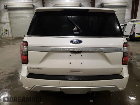 2019 Ford Expedition Max Platinum z VIN 1FMJK1MT7KEA17405, wystawiony jako Copart lot #44035065 z przebiegiem 106 456 mil mil oraz Szkoda całkowita • Salvage title. Historia ofert i sprzedaży dostępna na DreamBid. Obrazek 6.