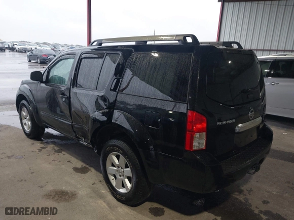 2011 Nissan Pathfinder LE with VIN 5N1AR1NB8BC633188, listed as a IAAI auction lot 41608356 with 128,377 mi miles. Bid and sale history available at carsss.com. Image 3.