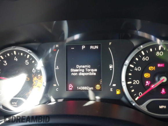 2016 Jeep Renegade Latitude with VIN ZACCJBBT0GPD19884, listed as a IAAI auction lot 41863253 with 143,882 mi miles. Bid and sale history available at carsss.com. Image 15.