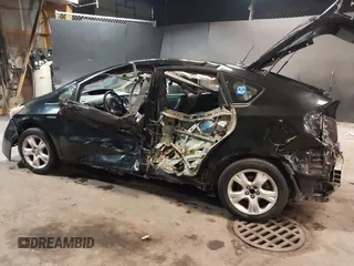 2010 Toyota Prius II with VIN JTDKN3DU4A0066061, listed as a IAAI auction lot 41433143 with 405,346 mi miles. Bid and sale history available at carsss.com. Image 3.