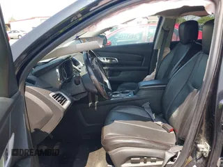2014 GMC Terrain SLT z VIN 2GKFLSE31E6370084, wystawiony jako IAAI lot #42395515 z przebiegiem 136 324 mil mil oraz . Historia ofert i sprzedaży dostępna na DreamBid. Obrazek 5.