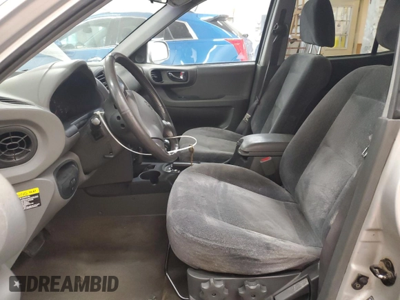 2004 Hyundai Santa Fe GLS with VIN KM8SC13D14U580633, listed as a Copart auction lot 61255995 with 207,212 mi miles and Clean title. Bid and sale history available at DreamBid. Image 7.