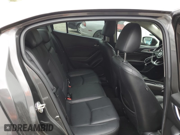 2018 Mazda 3 Touring z VIN 3MZBN1V38JM257681, wystawiony jako Copart lot #49357274 z przebiegiem 48 953 mil mil oraz Szkoda całkowita • Salvage title. Historia ofert i sprzedaży dostępna na DreamBid. Obrazek 10.