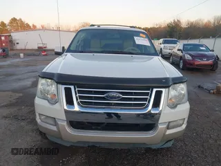 2010 Ford Explorer Eddie Bauer with VIN 1FMEU7EE0AUA56016, listed as a IAAI auction lot 41172194 with 144,672 mi miles. Bid and sale history available at carsss.com. Image 13.