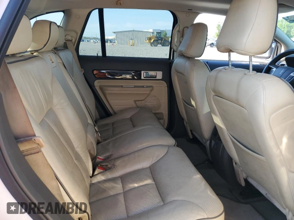 2008 Lincoln MKX with VIN 2LMDU68C18BJ33108, listed as a Copart auction lot 50726025 with 151,697 mi miles and Salvage Title. Bid and sale history available at DreamBid. Image 11.