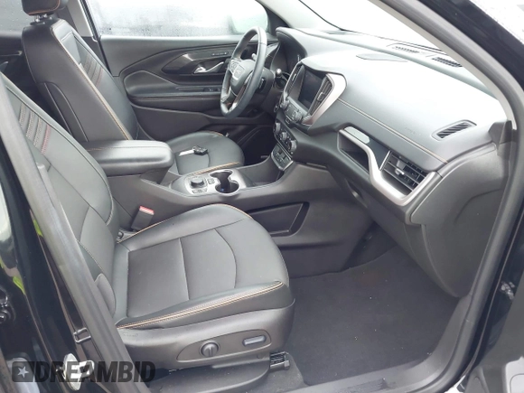 2024 GMC Terrain AT4 z VIN 3GKALYEG9RL140195, wystawiony jako IAAI lot #40476349 z przebiegiem Nie podano mil oraz . Historia ofert i sprzedaży dostępna na DreamBid. Obrazek 5.