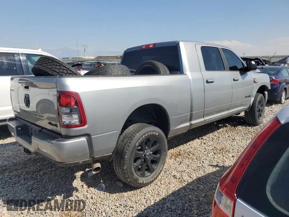 2022 Ram 2500 Big Horn z VIN 3C6UR5ML2NG183873, wystawiony jako Copart lot #66753104 z przebiegiem 33 093 mil mil oraz Szkoda całkowita • Salvage title. Historia ofert i sprzedaży dostępna na DreamBid. Obrazek 3.