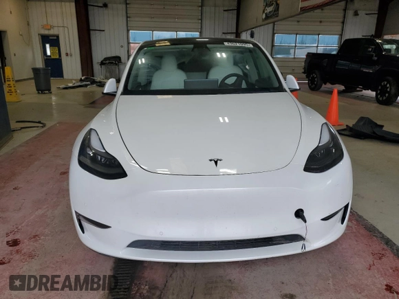 2022 Tesla Model Y Performance with VIN 7SAYGDEF9NF405370, listed as a Copart auction lot 43621095 with 52,292 mi miles and Salvage Title. Bid and sale history available at DreamBid. Image 5.