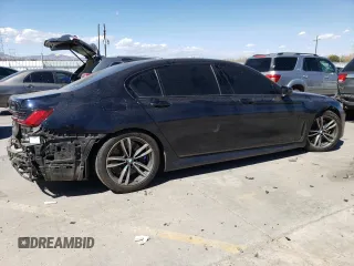 2020 BMW 7 Series 750i xDrive with VIN WBA7U2C01LGM26654, listed as a Copart auction lot 49237255 with 37,136 mi miles and Salvage Title. Bid and sale history available at carsss.com. Image 3.