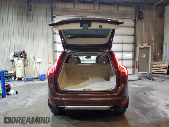 2015 Volvo XC60 T5 with VIN YV4612RK3F2677464, listed as a Copart auction lot 47988735 with 120,827 mi miles and Salvage Title. Bid and sale history available at carsss.com. Image 6.