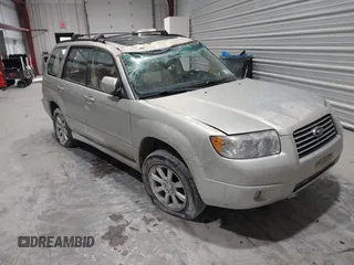 2007 Subaru Forester X w/Premium Pkg with VIN JF1SG65657G703816, listed as a IAAI auction lot 41497811 with 124,286 mi miles. Bid and sale history available at carsss.com. Image 1.