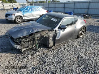 2011 Nissan 370Z Touring z VIN JN1AZ4EH5BM552124, wystawiony jako Copart lot #51491345 z przebiegiem Nie podano mil oraz Szkoda całkowita • Salvage title. Historia ofert i sprzedaży dostępna na DreamBid. Obrazek 1.