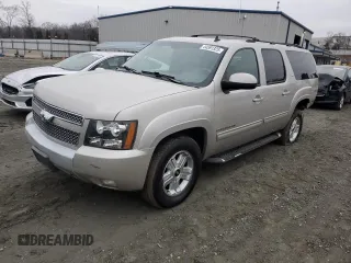 2009 Chevrolet Suburban LT w/1LT with VIN 1GNFK26339R279705, listed as a Copart auction lot 44591325 with 261,810 mi miles and Salvage Title. Bid and sale history available at carsss.com. Image 1.