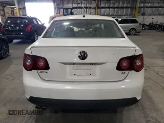 2010 Volkswagen Jetta S z VIN 3VWJZ7AJXAM038177, wystawiony jako Copart lot #74229384 z przebiegiem 74 778 mil mil oraz Szkoda całkowita • Salvage title. Historia ofert i sprzedaży dostępna na DreamBid. Obrazek 6.