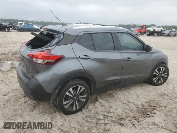2020 Nissan Kicks SV with VIN 3N1CP5CV7LL483834, listed as a Copart auction lot 50983285 with 142,392 mi miles and Clean title. Bid and sale history available at DreamBid. Image 3.
