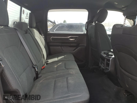 2021 Ram 1500 Big Horn z VIN 1C6SRFMT4MN602776, wystawiony jako Copart lot #49806915 z przebiegiem 59 136 mil mil oraz Szkoda całkowita • Salvage title. Historia ofert i sprzedaży dostępna na DreamBid. Obrazek 10.