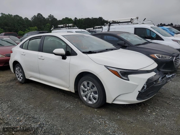 2024 Toyota Corolla Hybrid LE with VIN JTDBCMFE2RJ024933, listed as a Copart auction lot 52501045 with 19,674 mi miles and Clean Title. Bid and sale history available at carsss.com. Image 4.