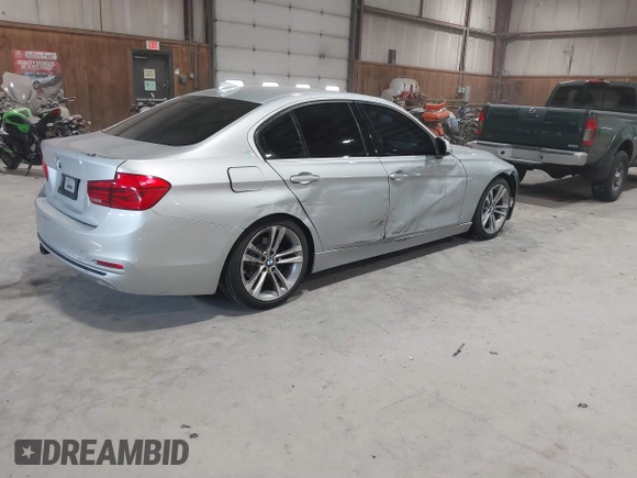 2018 BMW 3 Series 330i xDrive with VIN WBA8D9G50JNU66817, listed as a IAAI auction lot 41859913 with 44,990 mi miles. Bid and sale history available at carsss.com. Image 4.