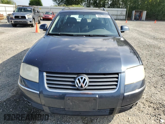 2005 Volkswagen Passat GLS z VIN WVWCE63B95E042241, wystawiony jako Copart lot #60874005 z przebiegiem 197 761 mil mil oraz Szkoda całkowita • Salvage title. Historia ofert i sprzedaży dostępna na DreamBid. Obrazek 5.