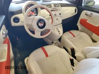 2014 FIAT 500e z VIN 3C3CFFGEXET175807, wystawiony jako Copart lot #62706475 z przebiegiem 41 925 mil mil oraz Czysty tytuł • Clean title. Historia ofert i sprzedaży dostępna na DreamBid. Obrazek 8.