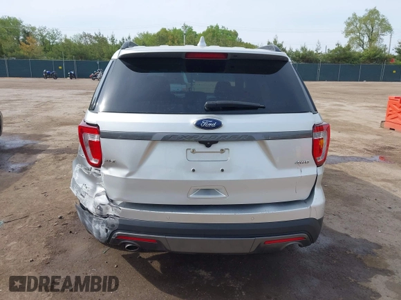 2017 Ford Explorer XLT z VIN 1FM5K8D80HGA02103, wystawiony jako IAAI lot #42288779 z przebiegiem 209 401 mil mil oraz . Historia ofert i sprzedaży dostępna na DreamBid. Obrazek 16.