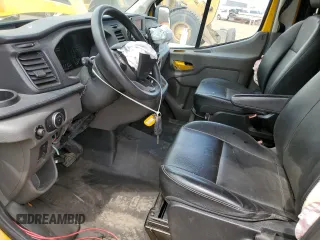 2021 Ford Transit Cargo z VIN 1FTBR1X87MKA60092, wystawiony jako Copart lot #53447065 z przebiegiem 34 771 mil mil oraz Szkoda całkowita • Salvage title. Historia ofert i sprzedaży dostępna na DreamBid. Obrazek 7.