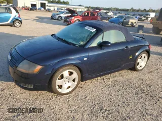 2002 Audi TT with VIN TRUUT28N521041988, listed as a Copart auction lot 70904004 with 93,632 mi miles and Salvage Title. Bid and sale history available at carsss.com. Image 1.