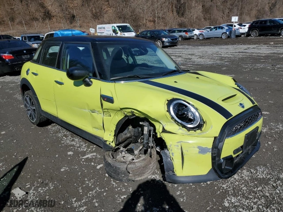 2023 MINI Hardtop 4 Door Cooper S with VIN WMW53DK07P2T11728, listed as a Copart auction lot 49660355 with 42,713 mi miles and Salvage Title. Bid and sale history available at carsss.com. Image 4.
