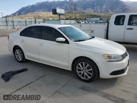 2012 Volkswagen Jetta SE z VIN 3VWDX7AJ7CM463135, wystawiony jako Copart lot #53800555 z przebiegiem 118 341 mil mil oraz Szkoda całkowita • Salvage title. Historia ofert i sprzedaży dostępna na DreamBid. Obrazek 4.