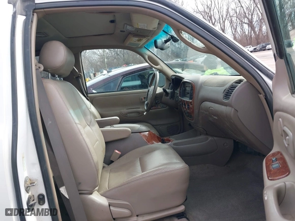 2004 Toyota Tundra Ltd with VIN 5TBBT48114S446321, listed as a IAAI auction lot 41491330 with 79,174 mi miles. Bid and sale history available at carsss.com. Image 5.
