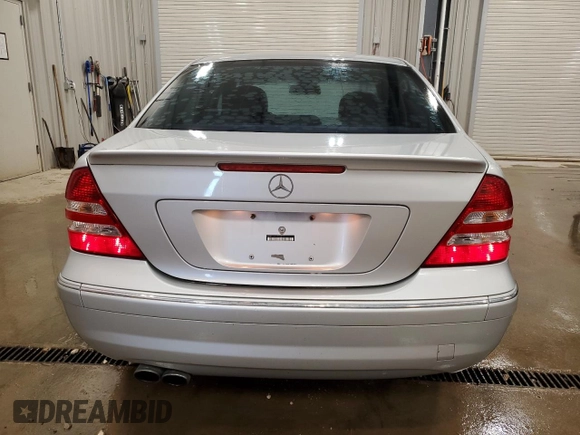 2007 Mercedes-Benz C 230 Sport with VIN WDBRF52H27F932115, listed as a Copart auction lot 62959505 with 154,449 mi miles and Clean title. Bid and sale history available at DreamBid. Image 6.