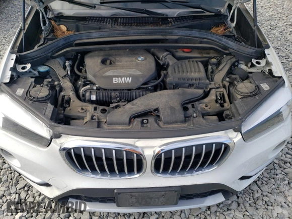 2017 BMW X1 xDrive28i with VIN WBXHT3C32H5F76601, listed as a Copart auction lot 49889965 with 95,655 mi miles and Salvage Title. Bid and sale history available at carsss.com. Image 12.