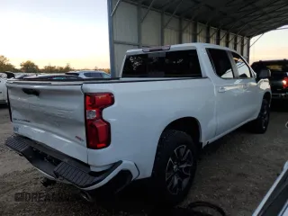 2024 Chevrolet Silverado 1500 RST with VIN 1GCUDEE84RZ202611, listed as a Copart auction lot 87651815 with 19,123 mi miles and Salvage Title. Bid and sale history available at carsss.com. Image 3.
