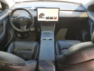 2022 Tesla Model Y Performance z VIN 7SAYGDEF5NF574382, wystawiony jako Copart lot #48531565 z przebiegiem 35 165 mil mil oraz Szkoda całkowita • Salvage title. Historia ofert i sprzedaży dostępna na DreamBid. Obrazek 8.