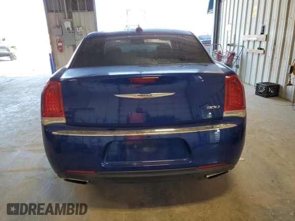 2020 Chrysler 300 Limited with VIN 2C3CCAEG5LH169077, listed as a Copart auction lot 77353394 with 54,547 mi miles and Salvage Title. Bid and sale history available at carsss.com. Image 6.