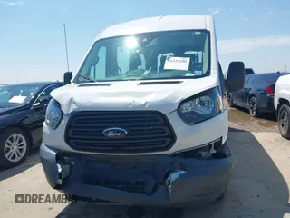 2018 Ford Transit XL z VIN 1FMZK1CM5JKB31481, wystawiony jako IAAI lot #42329280 z przebiegiem 57 051 mil mil oraz . Historia ofert i sprzedaży dostępna na DreamBid. Obrazek 12.