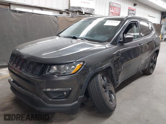 2018 Jeep Compass Latitude with VIN 3C4NJCBB2JT327376, listed as a IAAI auction lot 42382050 with 91,678 mi miles and . Bid and sale history available at DreamBid. Image 17.