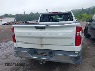 2025 Chevrolet Silverado 1500 LT z VIN 1GCUKDED4SZ123636, wystawiony jako IAAI lot #42216309 z przebiegiem 29 832 mil mil oraz . Historia ofert i sprzedaży dostępna na DreamBid. Obrazek 15.