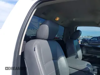 2017 Ram 1500 Tradesman с VIN 3C6JR6DG9HG654689, выставлен на аукционе IAAI как лот 41352489 с пробегом 47 653 миль миль и . История ставок и продаж доступна на DreamBid. Изображение 8.