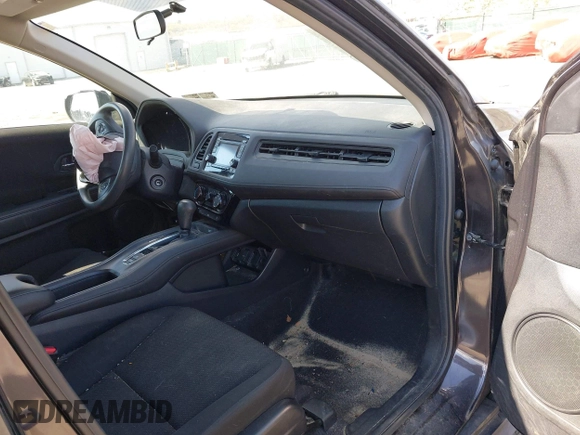 2018 Honda HR-V LX with VIN 3CZRU6H37JG708010, listed as a IAAI auction lot 42059990 with 100,822 mi miles. Bid and sale history available at carsss.com. Image 5.