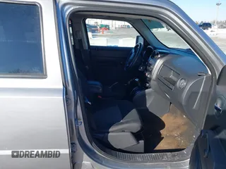 2014 Jeep Patriot Sport with VIN 1C4NJPBB2ED915782, listed as a IAAI auction lot 41628774 with 144,588 mi miles. Bid and sale history available at carsss.com. Image 5.