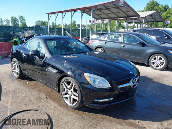 2014 Mercedes-Benz SLK 250 с VIN WDDPK4HAXEF083492, выставлен на аукционе IAAI как лот 42289662 с пробегом 100 118 миль миль и . История ставок и продаж доступна на DreamBid. Изображение 1.