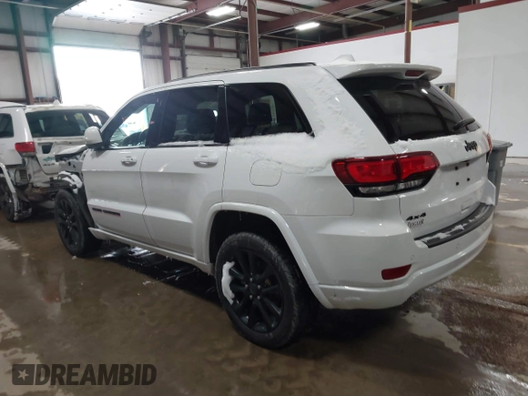 2020 Jeep Grand Cherokee Altitude with VIN 1C4RJFAG2LC209665, listed as a IAAI auction lot 41323712 with 66,194 mi miles. Bid and sale history available at carsss.com. Image 3.