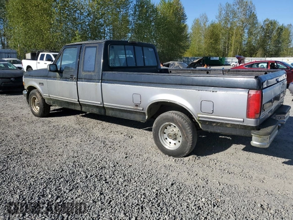1995 Ford F-150 with VIN 1FTEX15N5SKA53778, listed as a Copart auction lot 53911455 with 203,899 mi miles and Clean Title. Bid and sale history available at carsss.com. Image 2.