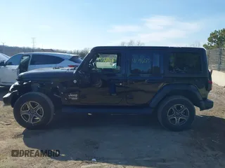 2018 Jeep Wrangler Unlimited Sport с VIN 1C4HJXDG4JW110788, выставлен на аукционе IAAI как лот 41796075 с пробегом 69 378 миль миль и . История ставок и продаж доступна на DreamBid. Изображение 14.