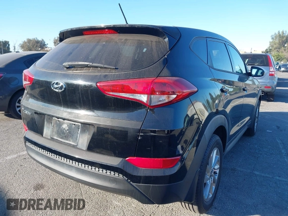 2017 Hyundai Tucson SE with VIN KM8J23A42HU277007, listed as a IAAI auction lot 41347764 with 70,472 mi miles and . Bid and sale history available at DreamBid. Image 4.