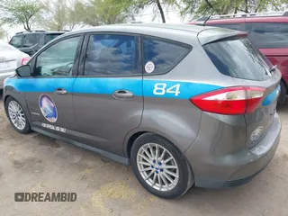 2013 Ford C-Max SE z VIN 1FADP5AU8DL509369, wystawiony jako IAAI lot #42131921 z przebiegiem 191 980 mil mil oraz . Historia ofert i sprzedaży dostępna na DreamBid. Obrazek 3.